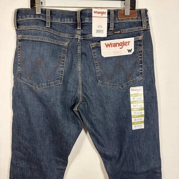 Wrangler Bootcut Denim Jean 36 X 32 Stretch Medium Wash Western Cowboy Rodeo NWT - Picture 2 of 8